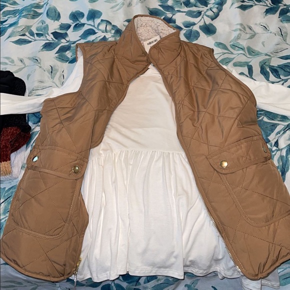 Shirts/ jackets - Picture 11 of 16